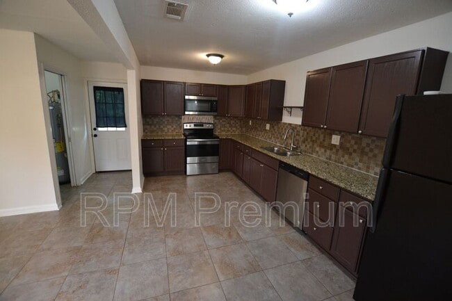 Building Photo - 1857 Theron Dr