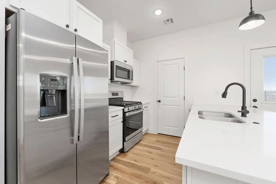 Building Photo - 2333 S Spg Hl Ct