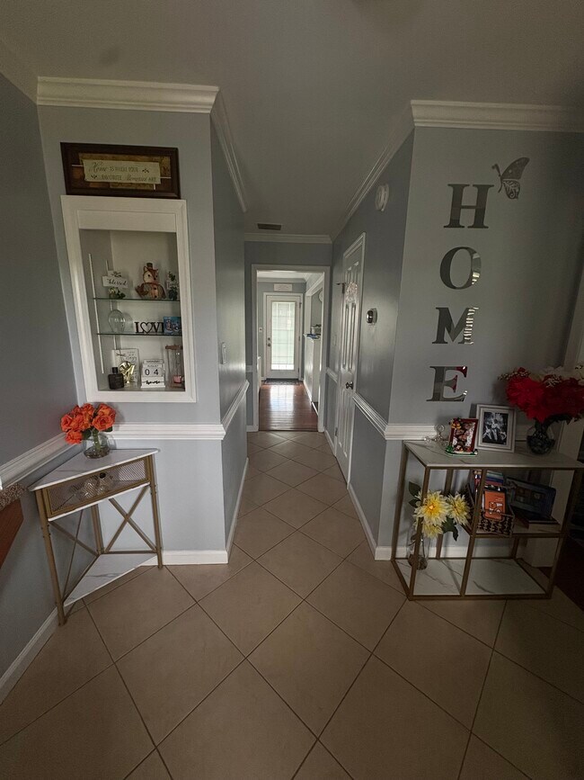 Building Photo - Andrew property