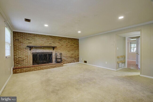 Building Photo - 8521 Tysons Ct