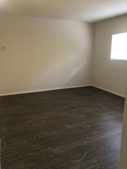 Building Photo - 5422 Quakertown Ave