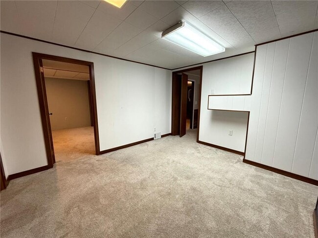 Building Photo - 225 Sunrise Blvd