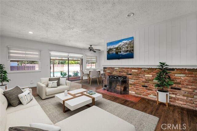 Building Photo - 6139 Tampa Ave