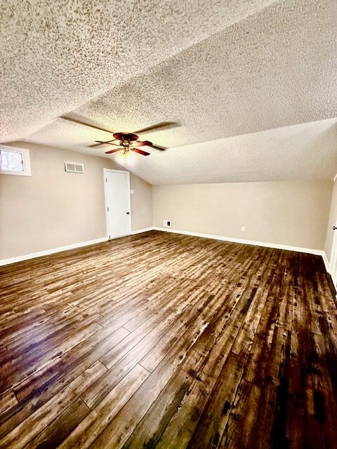 Building Photo - 122 Old Chapin Rd