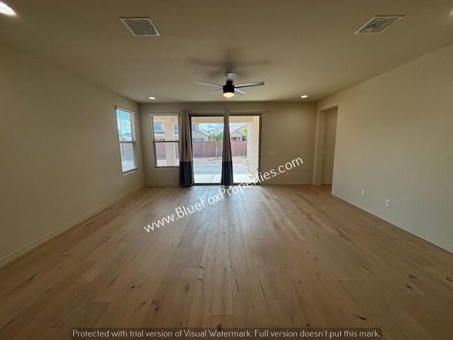 Building Photo - 13384 E Knipe Pl