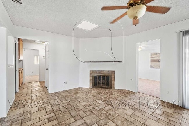 Building Photo - Single-Story 3 Bed with Covered Patio & Gated Yard