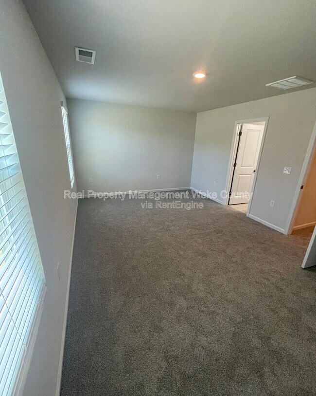 Building Photo - 2727 Chert Ln