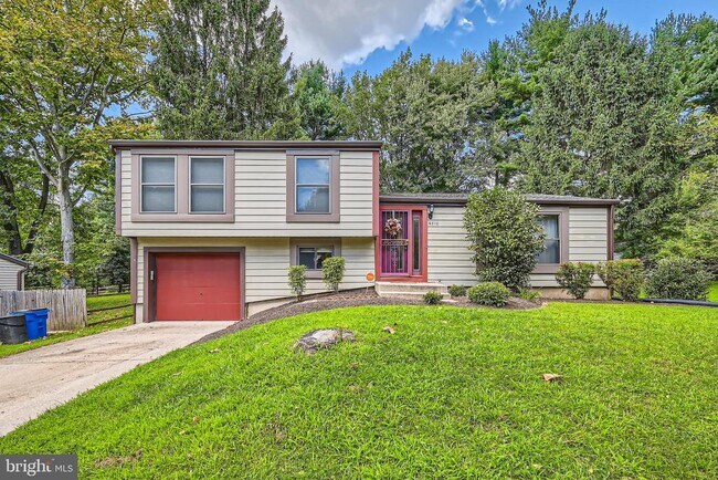 Building Photo - 6210 Hidden Clearing