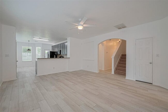 Building Photo - 23611 Plantation Pines Ln
