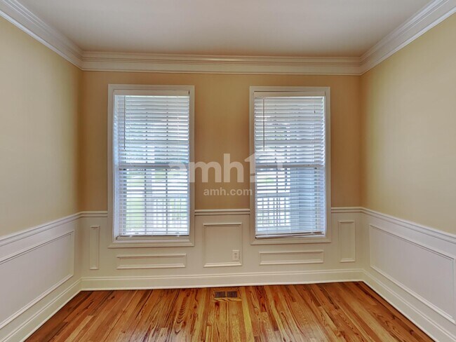 Building Photo - 103 Oakwind Pky