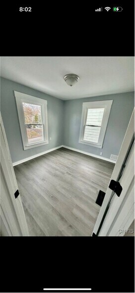 Building Photo - 204 Mariposa St