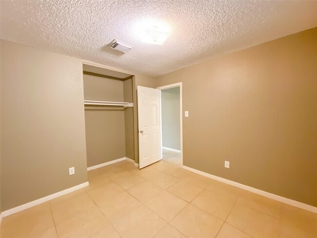 Building Photo - 11514 Fruitwood Dr