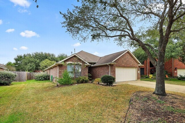 Building Photo - 25910 N Lakefair Dr