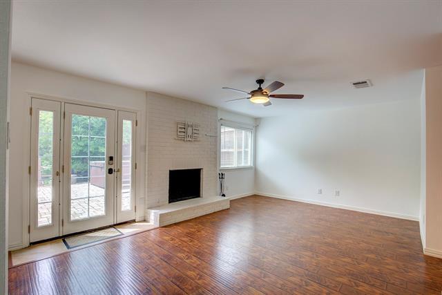 Building Photo - 1849 Sonnet Dr