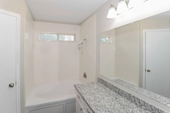 Building Photo - 2670 Hill Street Cove