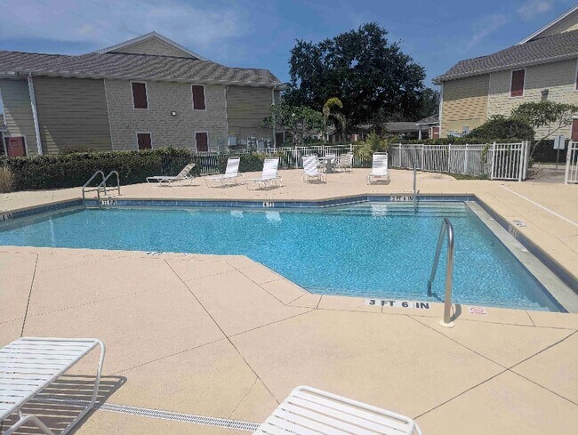 Building Photo - 4850 51st St W