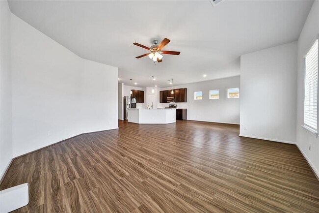 Building Photo - 20975 New Proper Dr