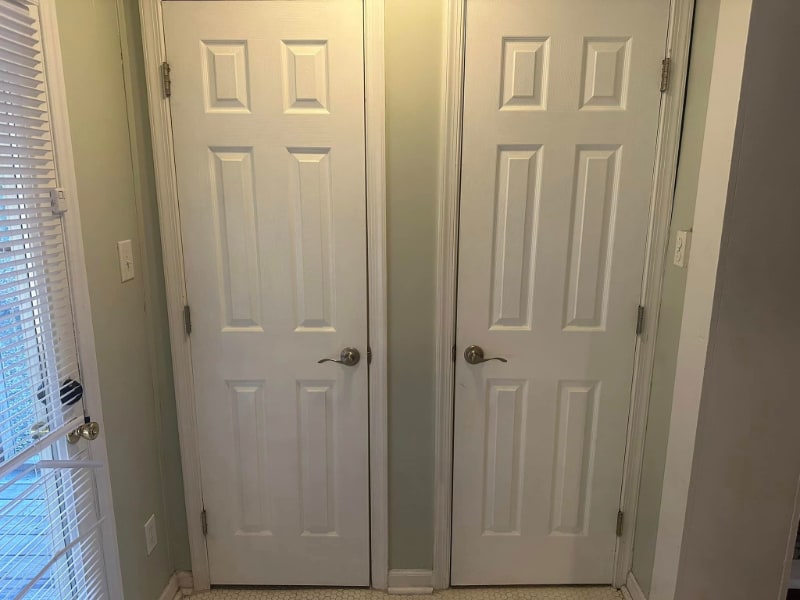 Building Photo - 0000 Avenues