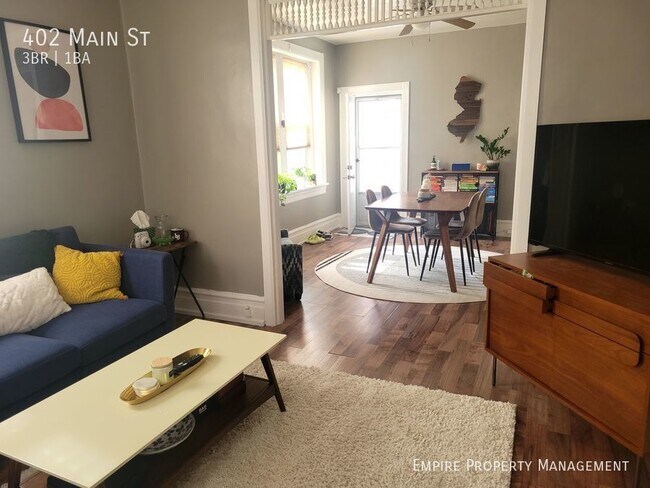 Building Photo - 3 Bedroom / 1 bathroom Home in Hellertown!!