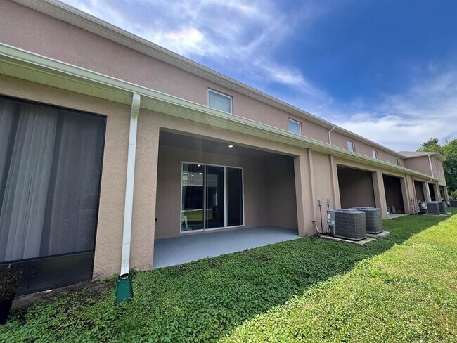 Building Photo - 1370 Yellow Finch Dr