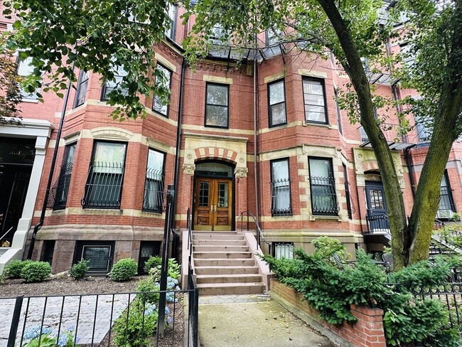 Building Photo - 333 Beacon St