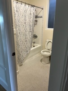 Building Photo - 652 Andover St