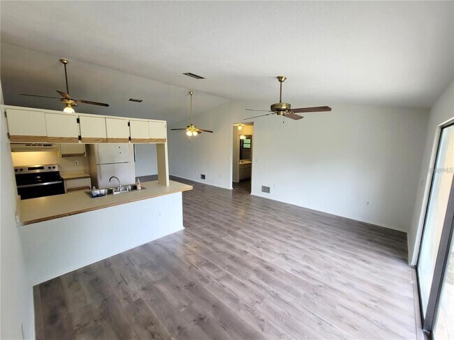 Building Photo - 20340 Zelda Ave