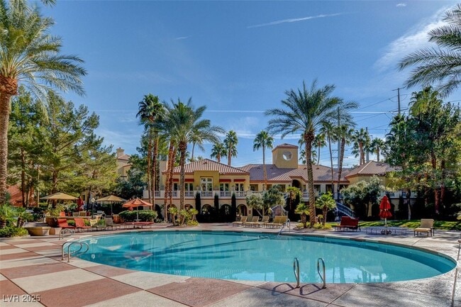 Building Photo - 230 E Flamingo Rd