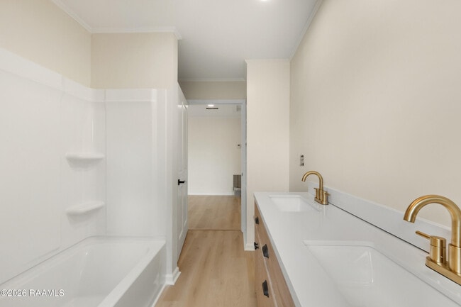 Building Photo - 1401 E Bayou Pkwy