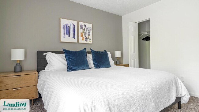 Building Photo - 2030 Northcliffe Dr