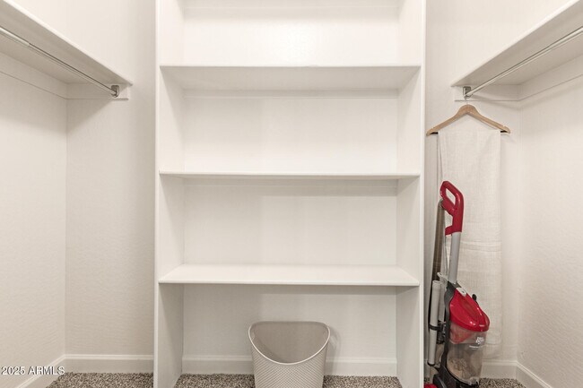 Building Photo - 4582 E Jadeite Dr