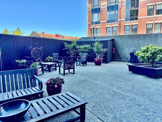 Building Photo - Million-Dollar Views, Starter Price!