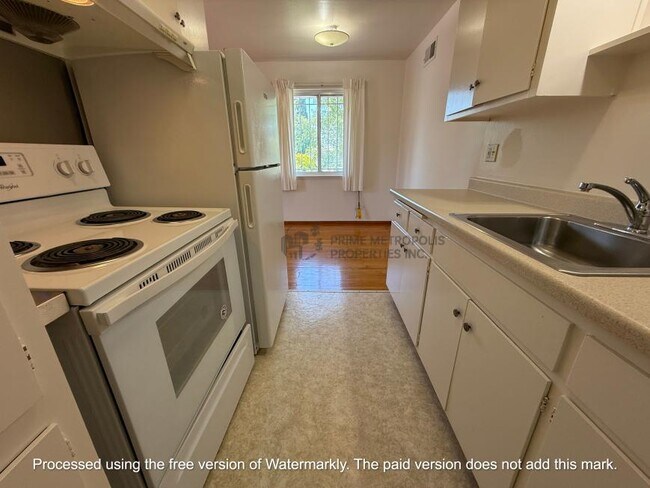 Building Photo - 1 bedroom in Oakland CA 94619