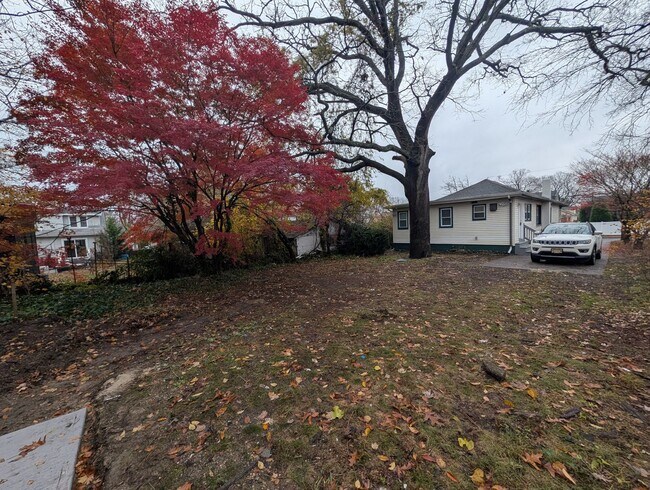 Building Photo - Stunning 3 bedroom 2 bathroom single family house available in Asbury Park!