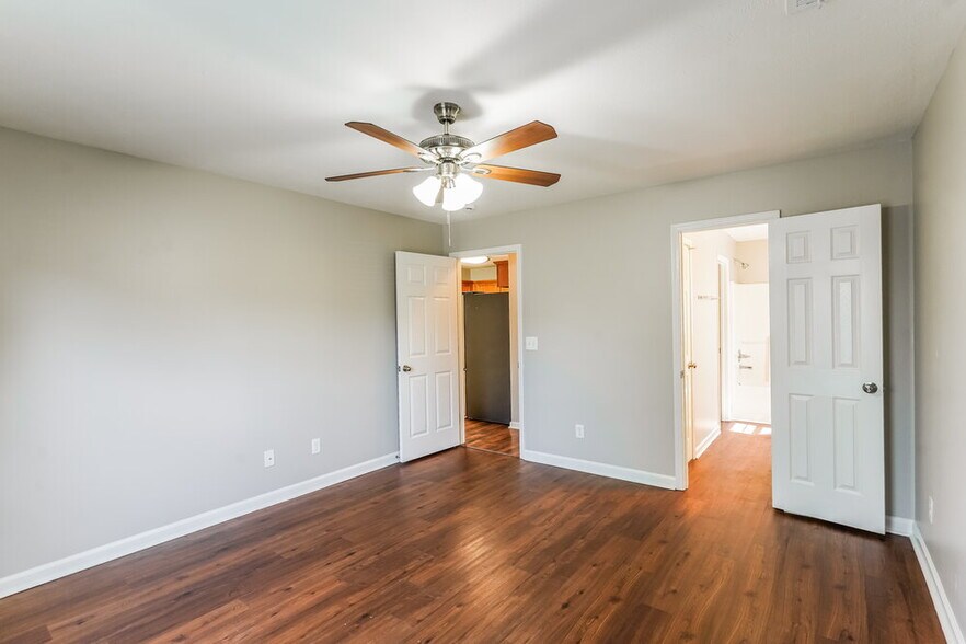 Building Photo - 143 Howard Woody Dr