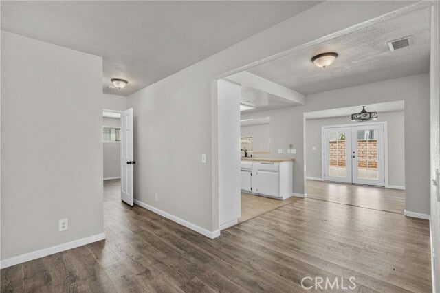 Building Photo - 13330 Tamarisk Rd