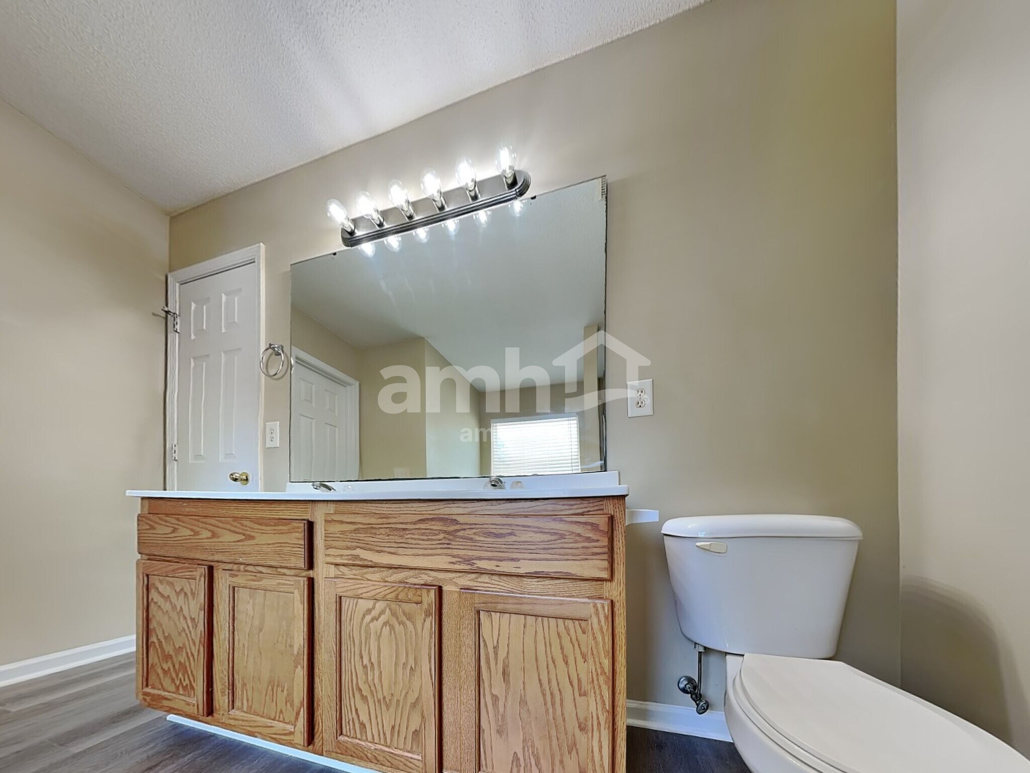 Building Photo - 3600 Mountain Brook Cir