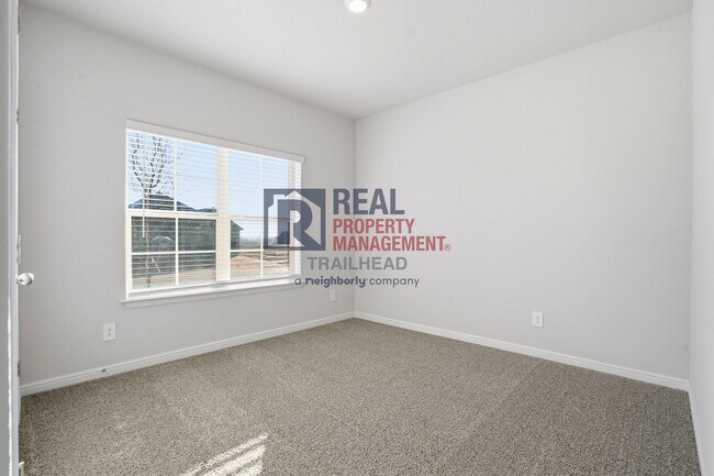 Building Photo - Comfortable 4-Bedroom Layout with Modern Finishes