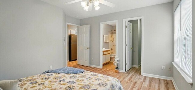 Building Photo - 317 Cedarcroft Dr