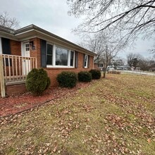 Building Photo - 3430 Leland Cir