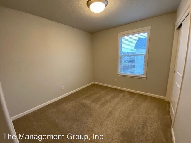 Building Photo - 3 br, 2.5 bath House - 5613 NE 58th Way