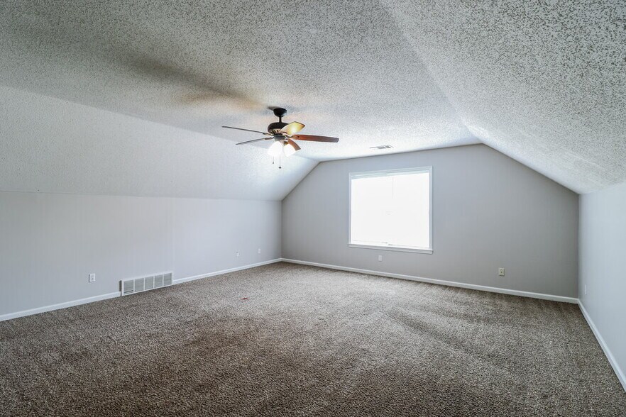 Building Photo - 5212 Summer Wind Ln