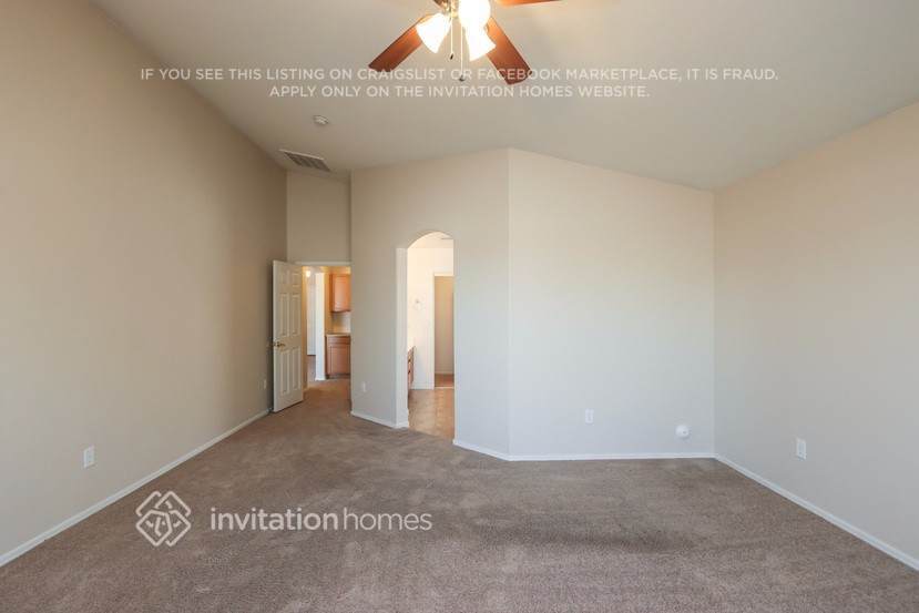 Building Photo - 11174 W Chase Dr