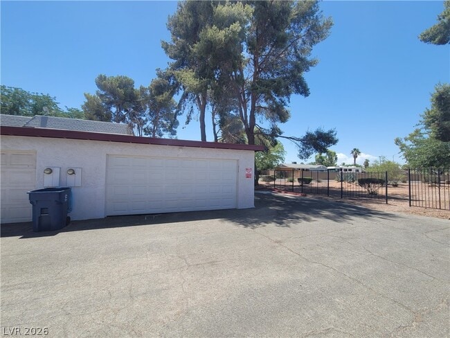 Building Photo - 629 E Pecos Way