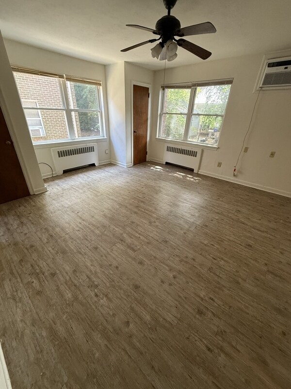 Building Photo - 825 Harrington Ave