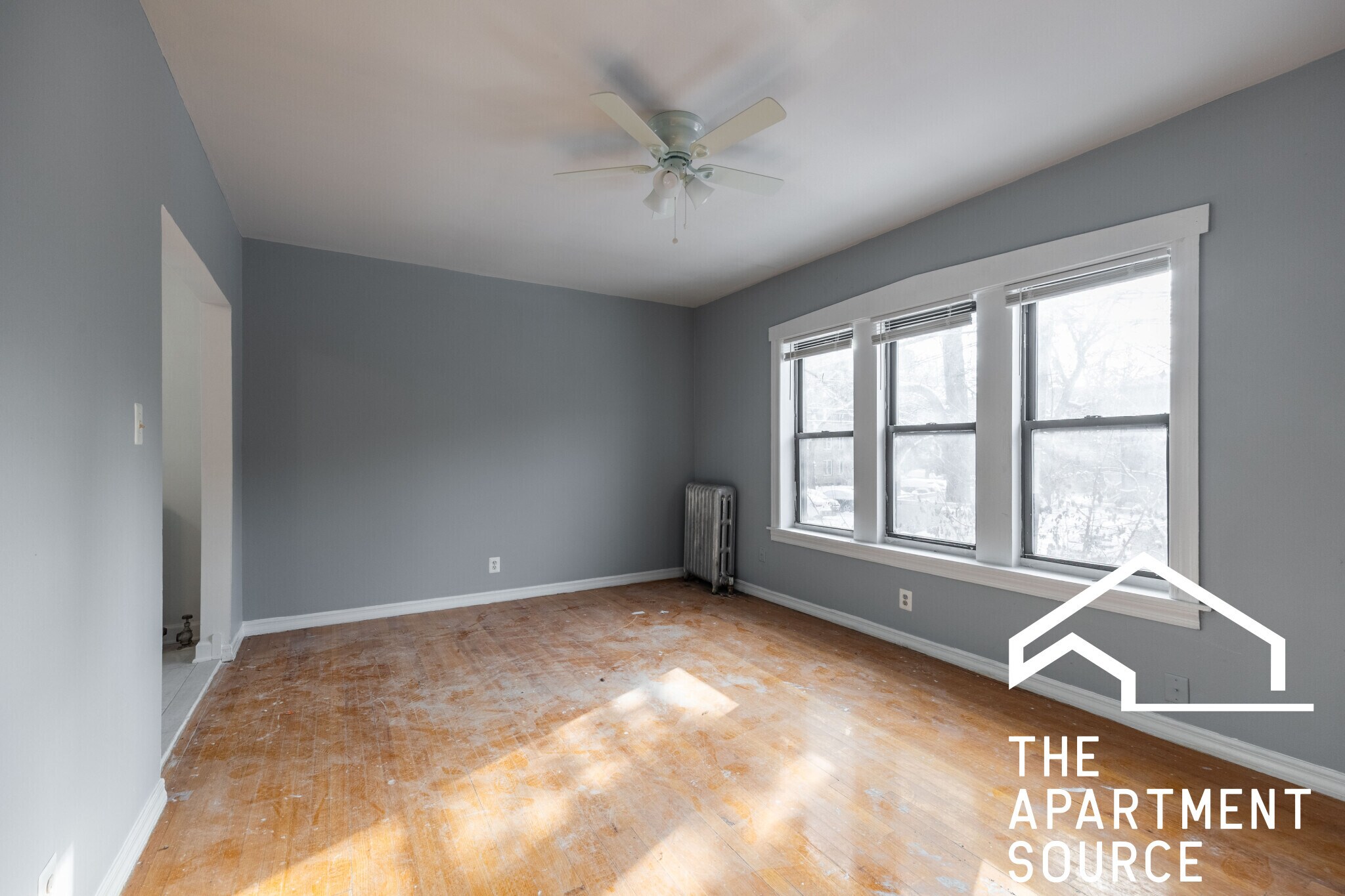 Building Photo - 1319 W Estes Ave