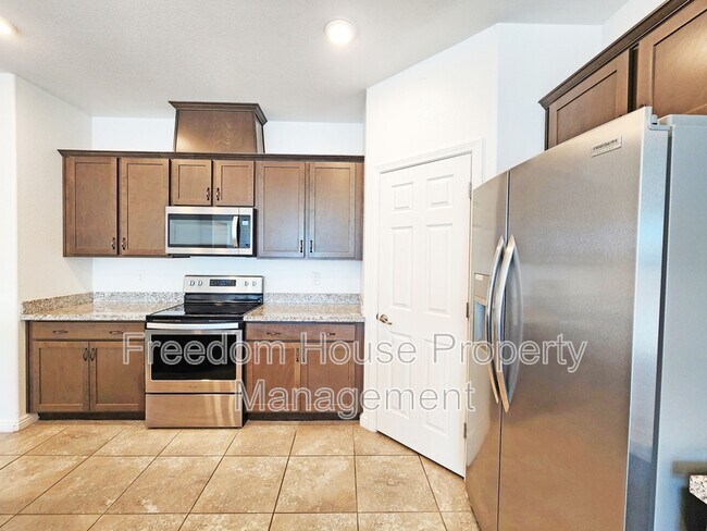 Building Photo - 3543 E Wallowa Dr