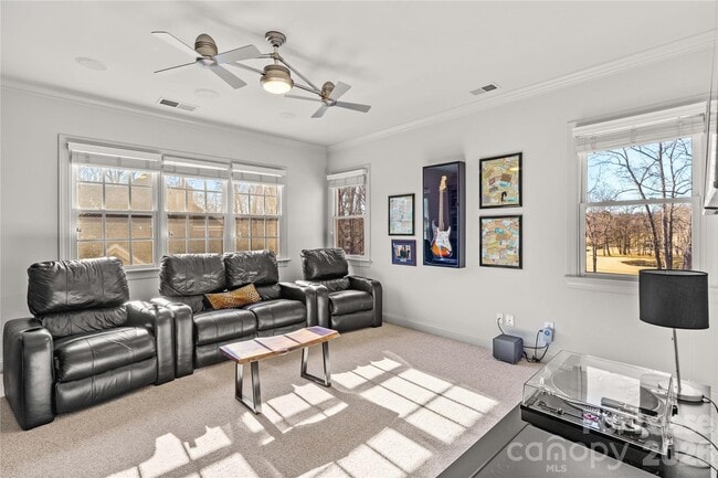 Building Photo - 13718 Robert Walker Dr