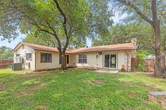 Building Photo - Move-In Ready Contemporary Gem on Treed Co...