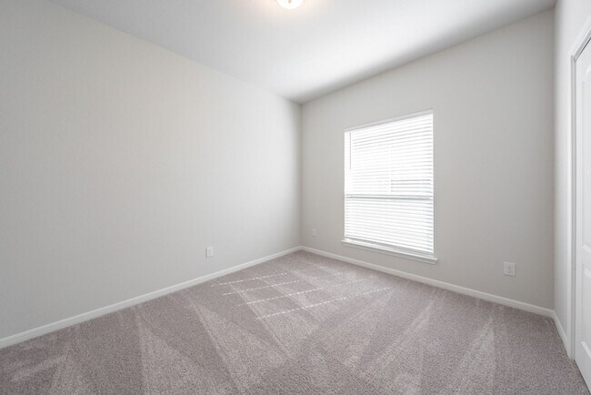 Building Photo - 4-Bedroom Temple Rental Near VA, Baylor Scott & White & Parks